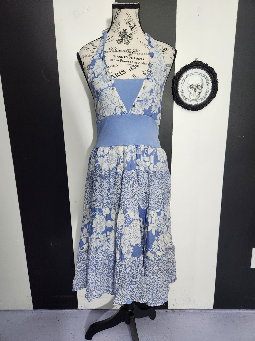 Missguided Blue and White Halter Floral Midi Dress